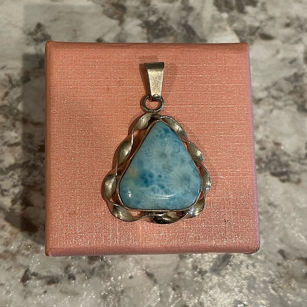 Huge Handmade Larimar Stone Set in 925 From Grand Turk Island Necklace Pendant - Picture 5 of 7